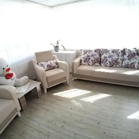 Уютная Комната В Центре Анталии. Apartmán